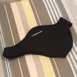 🔅4 for $10 Seirus face mask